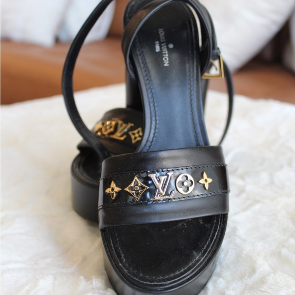 Louis Vuitton Heels - Picture 3 of 5